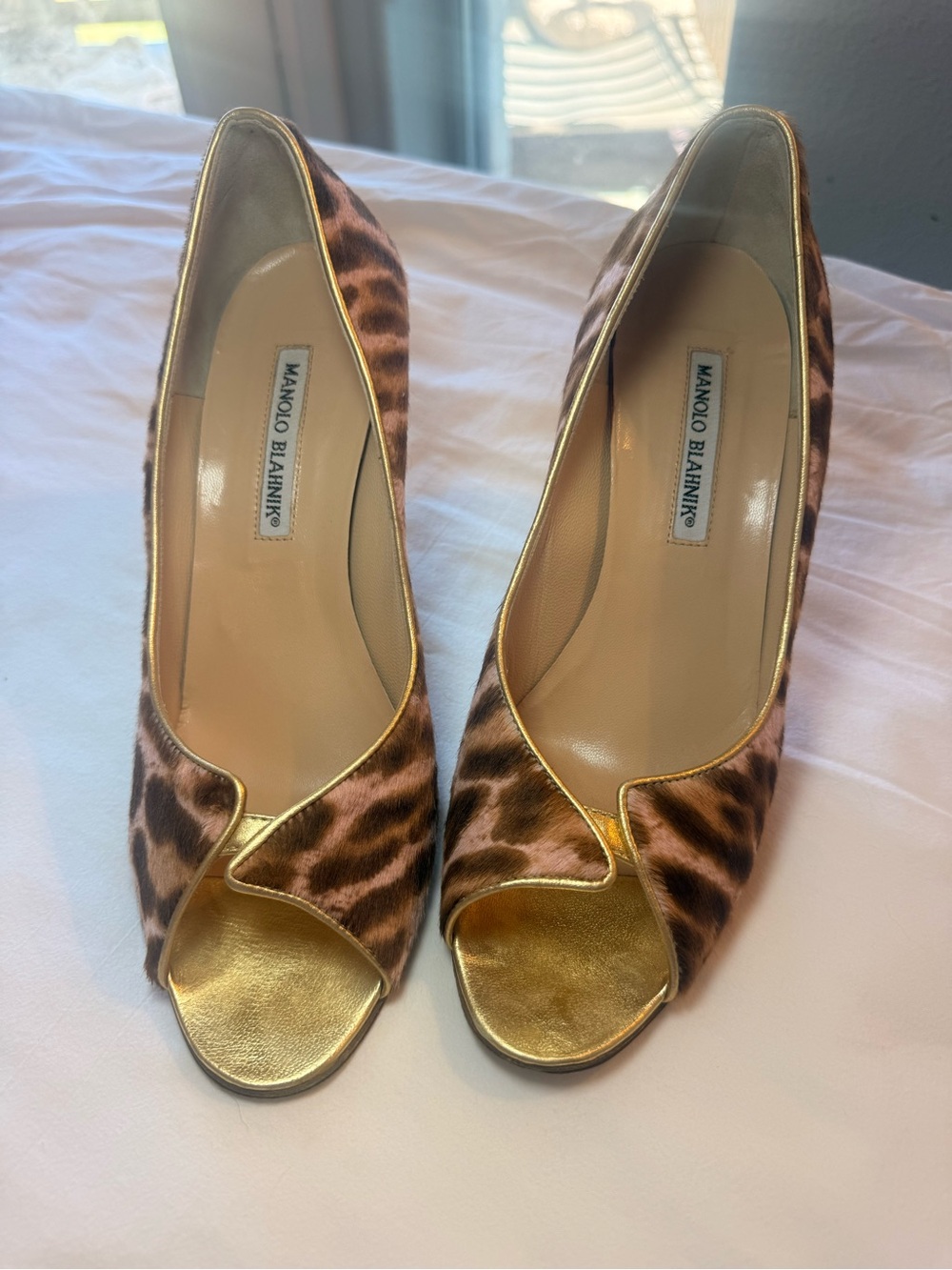 Manolo Blahnik Pony Hair Leopard-Print Peep-Toe Pumps Gold Trim. Pink/Brown!
